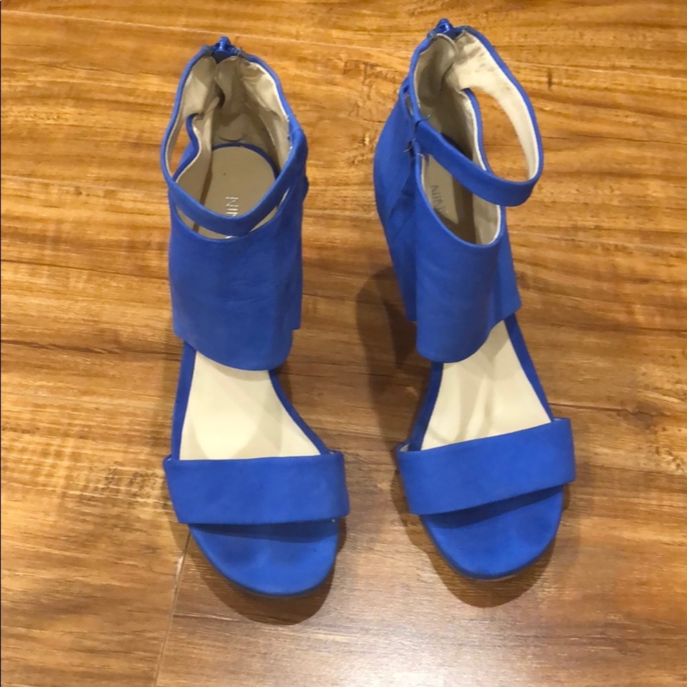 Used blue Nine West high heels